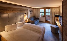 Alpine Lifestyle Berghotel Madlener  4*